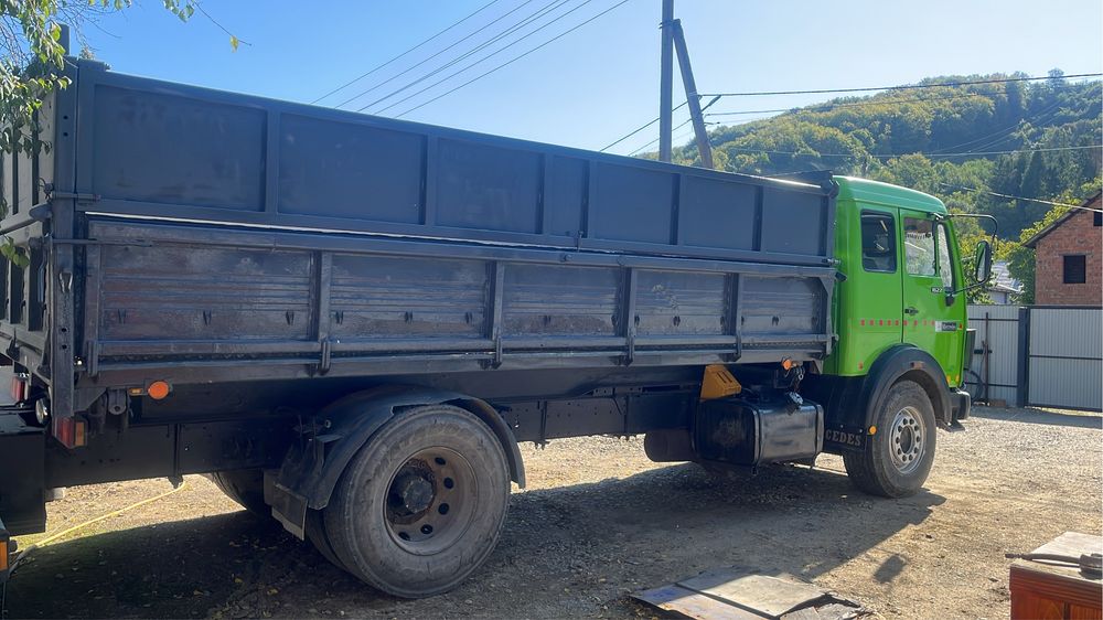 Мерседес самосвал