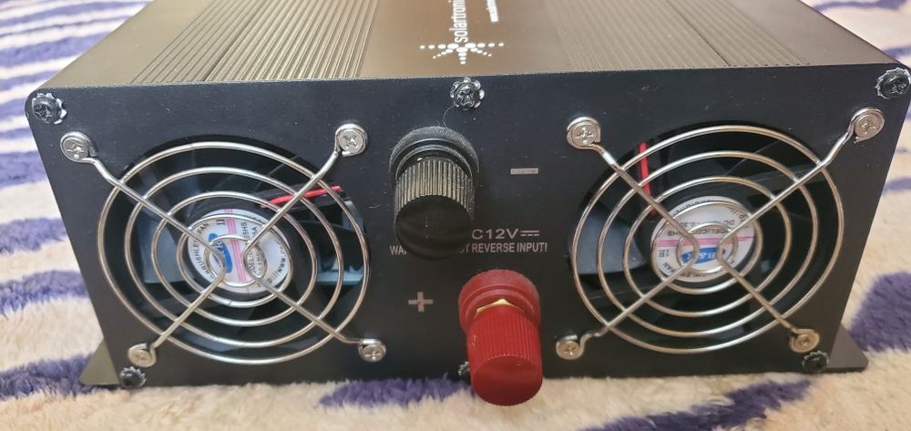 Інвертор 12в-220в