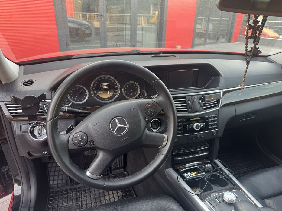 Mercedes benz  W212