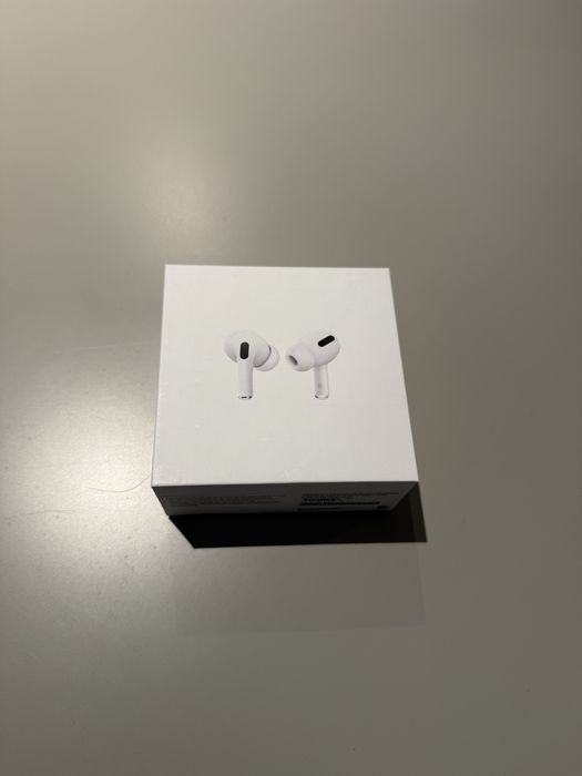 Apple AirPods Pro (MagSafe 2)64284488122753121