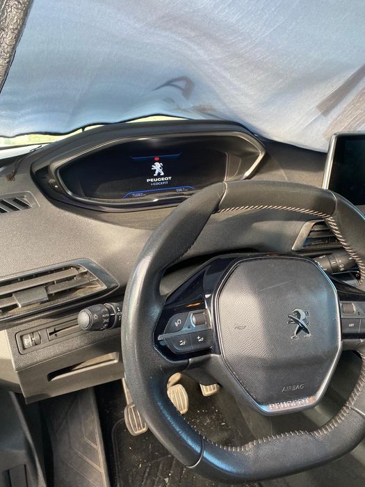 Peugeot 3008 1.5 Blue-hdi