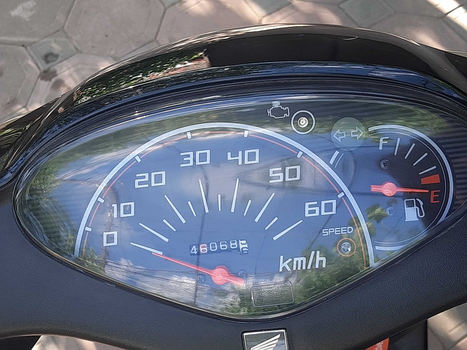 Honda Dio AF 68.