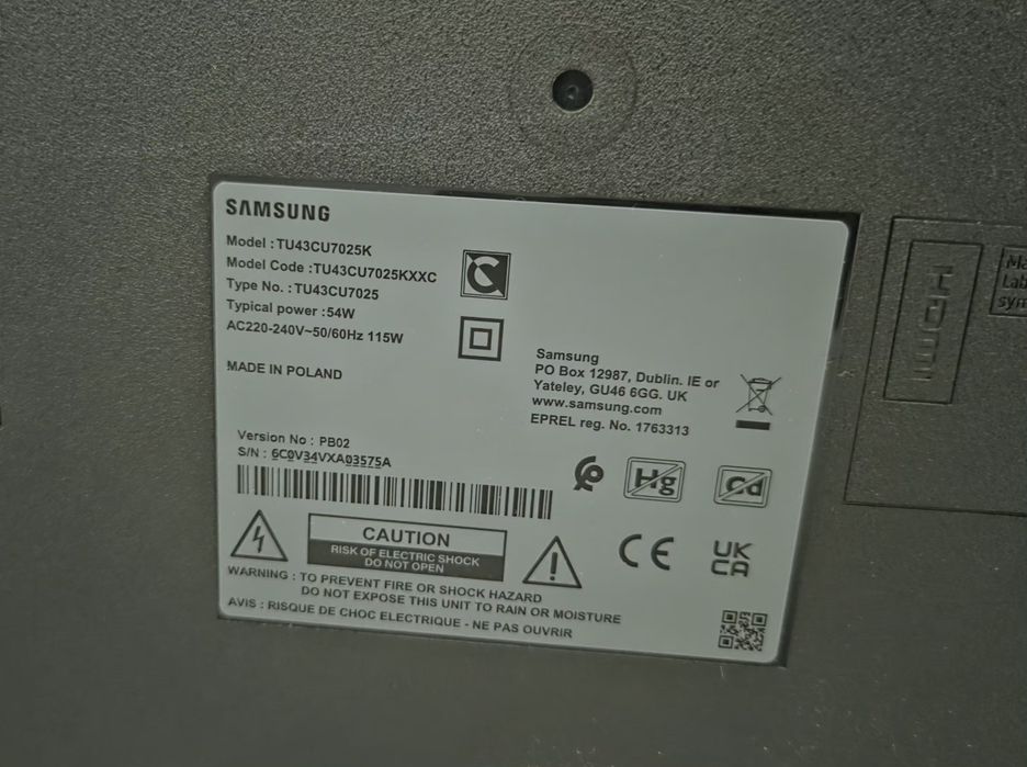 Smart 43" 108cm Crystal UHD Samsung