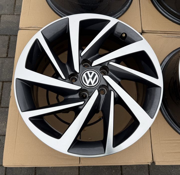 Felgi Volkswagen 17" 5x112 Tiguan Sharan Passat Golf T-Roc et40 7J