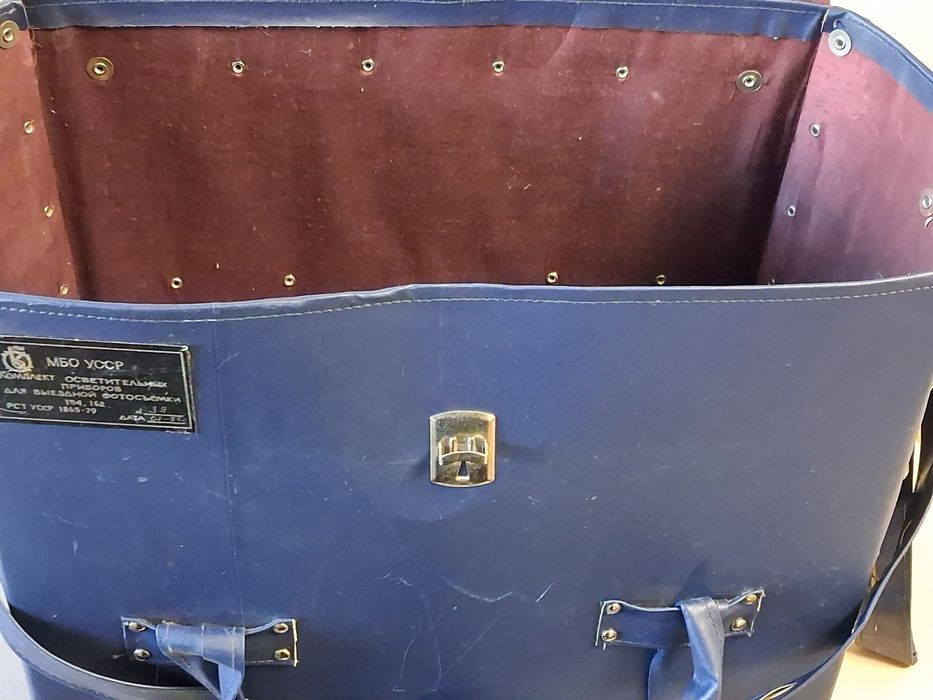 Сумка кофр. Большая.