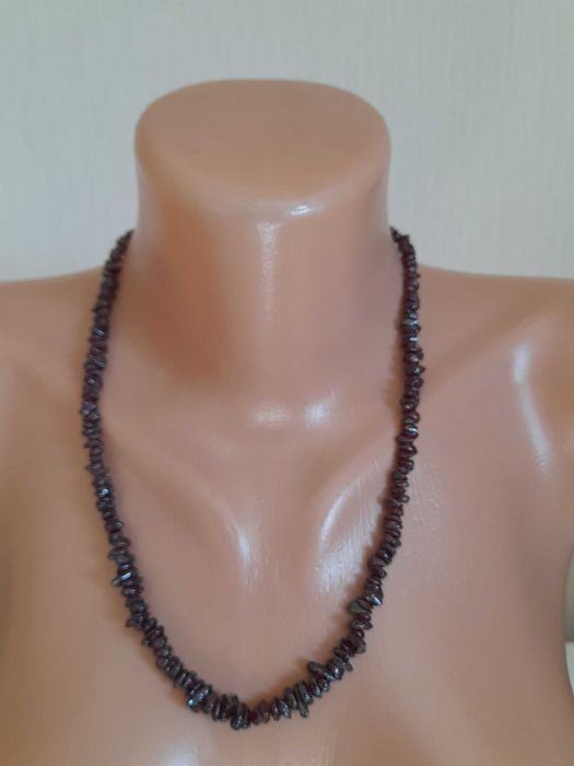 бусы из натуральных камней