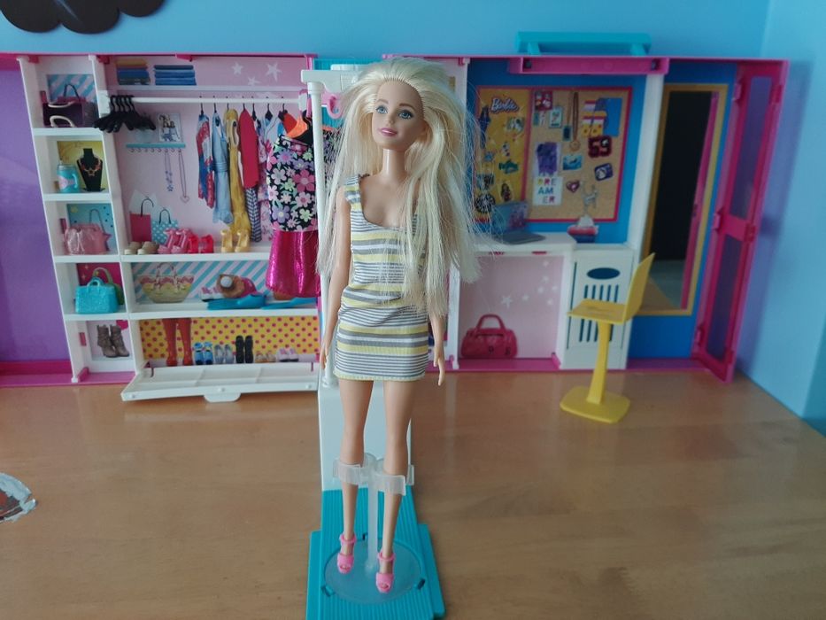 Garderoba Barbie
