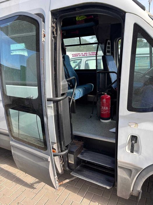 Minibus Iveco 19 lugares + 1