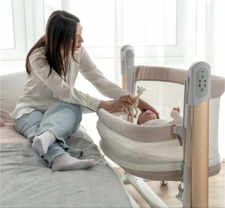 El Camino Noa приставне ліжко, гойдалка та манеж для дітей.
