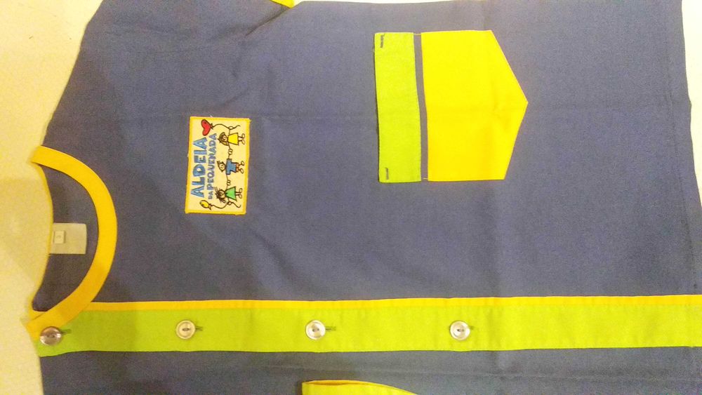 Bibe e chapéu para creche 'Aldeia da pequenada' - Montijo