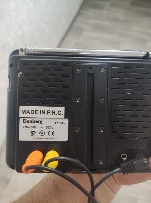 Продам автомобільний телевізор