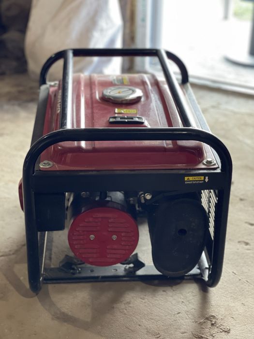 Генератор HONDA Хонда EM5500cxs