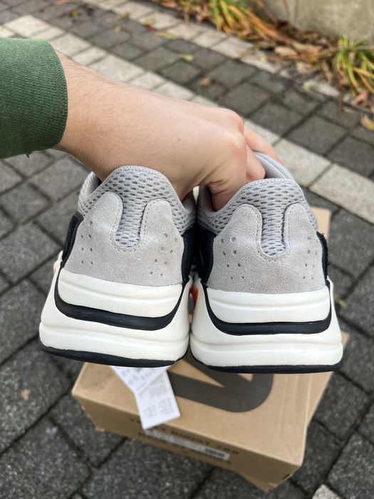 Adidas Yeezy Boost 700 V1 Wave Runner OG sneakersy niskie 44 2/3