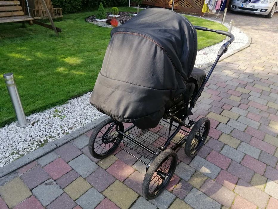 Коляска дитяча Hesba