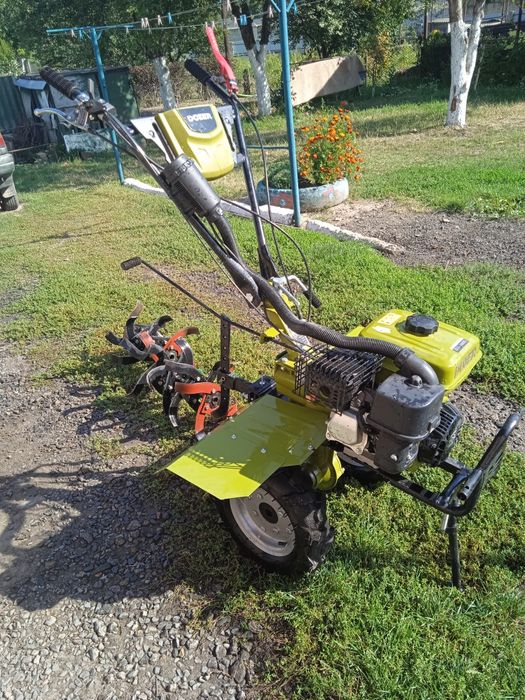 Продам мотоблок   Dozer 7кс.