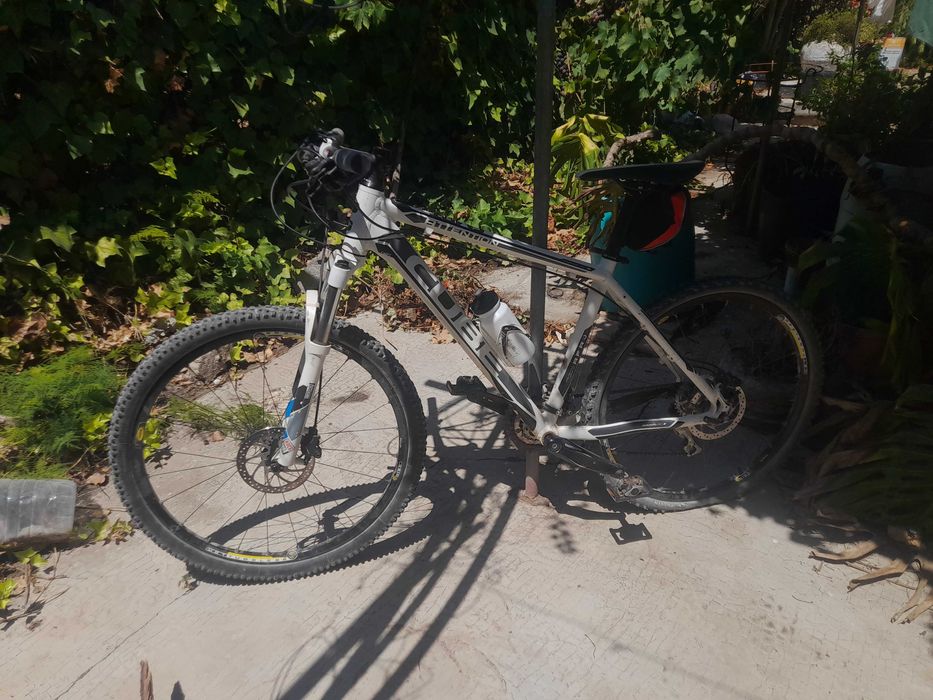 Bicicleta roda 26 Marca CUBE