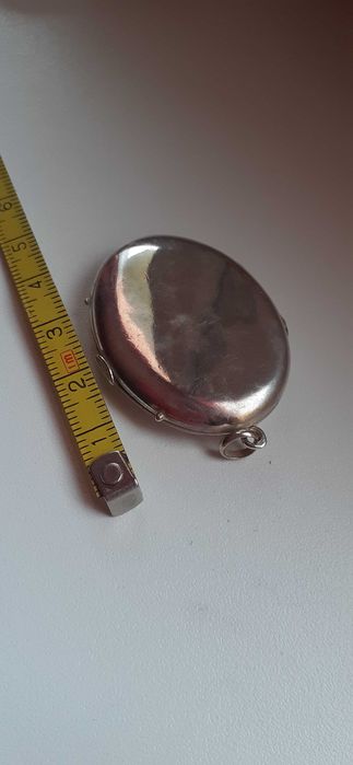 Wisiorek-sekretnik z łańcuszkiem 68 cm srebro 925.