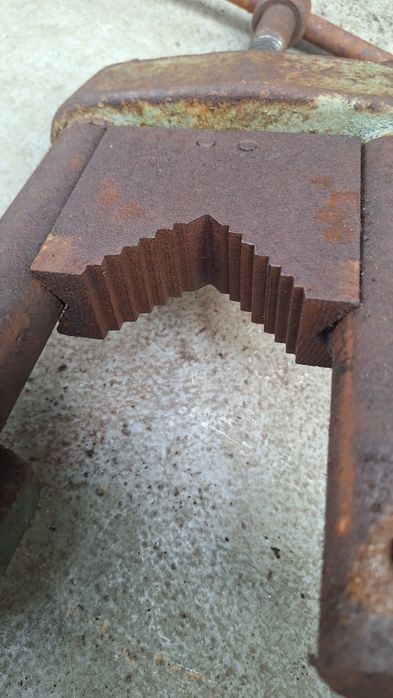 Imadło do rur pionier