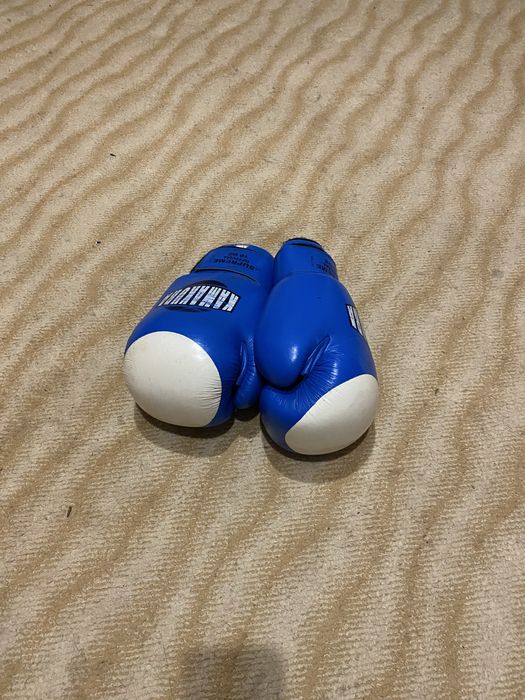 Боксерские перчатки кожаные Kamakura 10oz