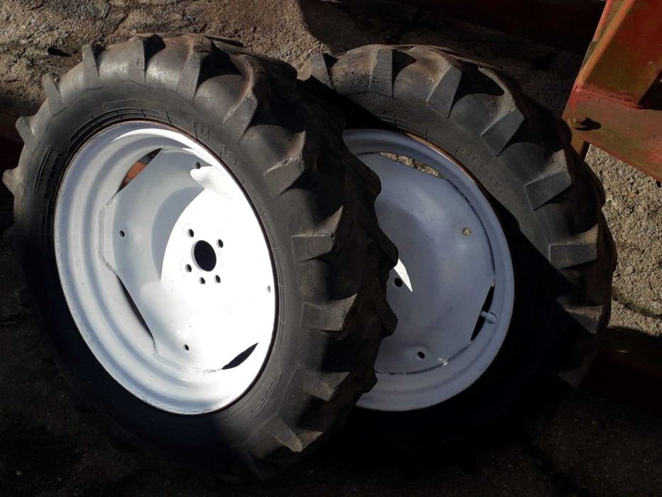 par de rodas motocultivador ou trator articulado