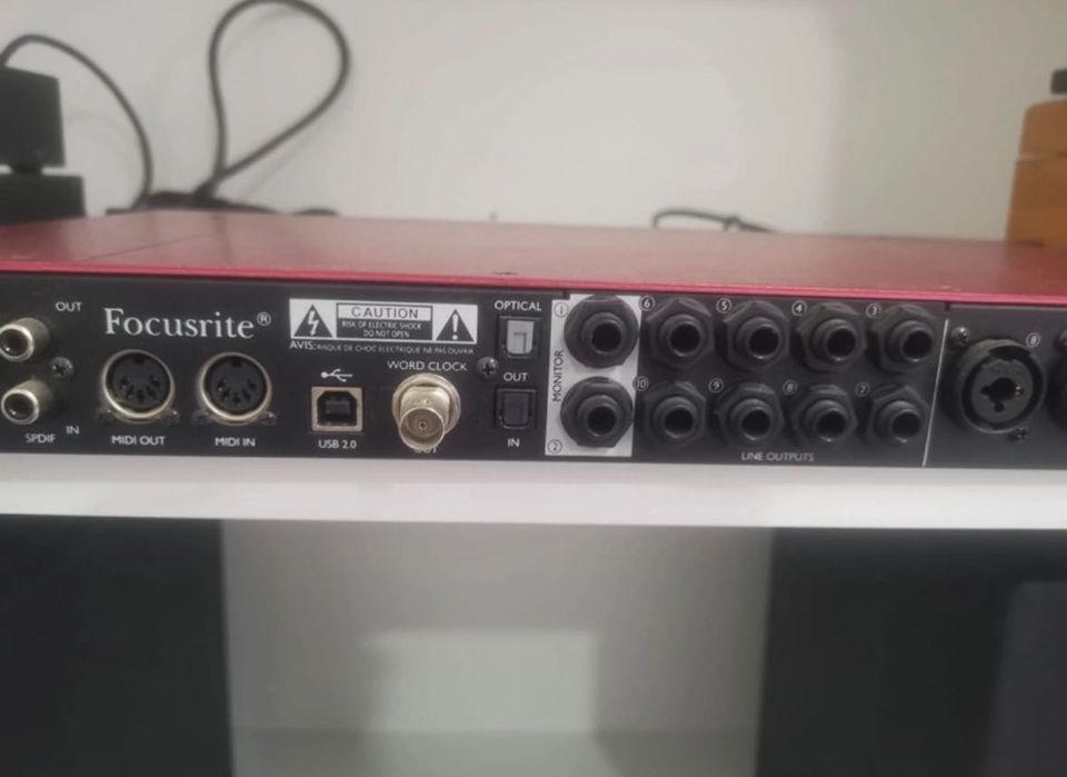 Placa de som Scarlett 18.20