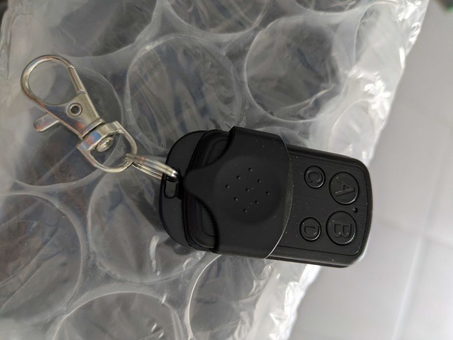Cadeira Elétrica Nova com duas baterias.