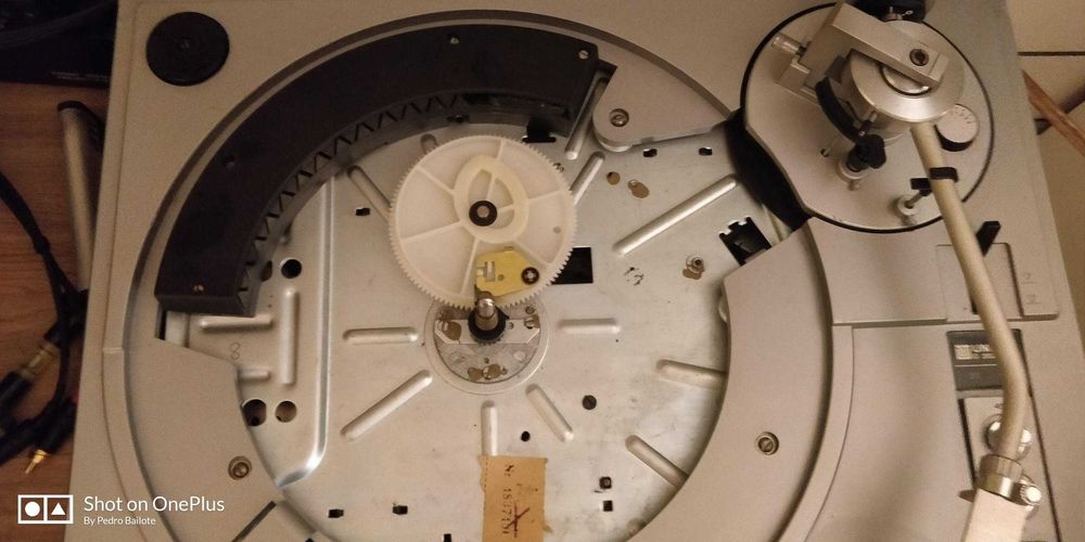 Gira Discos Eletromagnetico Raro Unitra