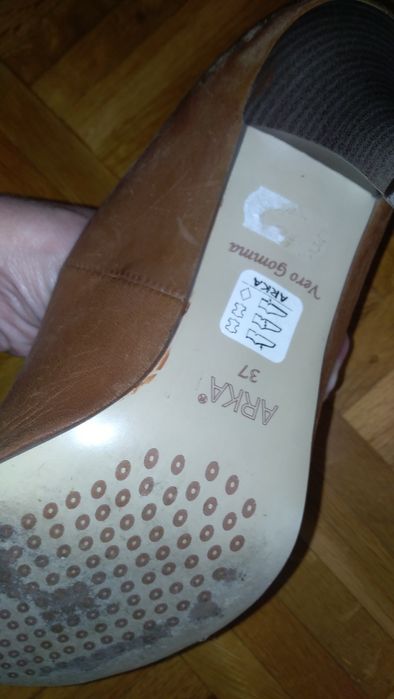 Buty Arka skóra rozm 37