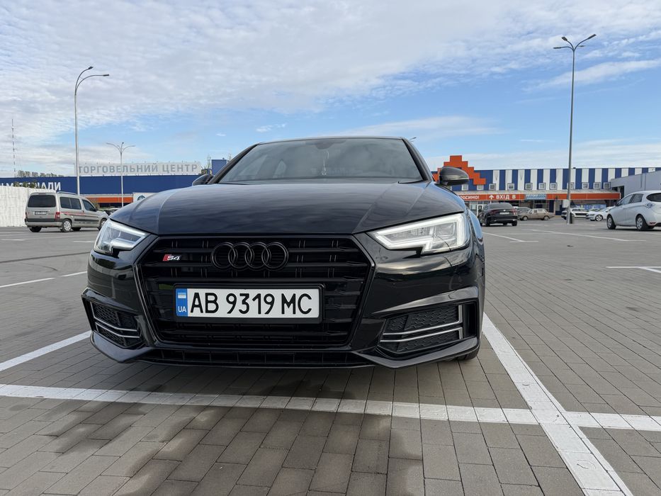 Audi A4 B9 Premium Plus, Stage 2, 330 к.с. - ідеальний стан, вкладень не потребує