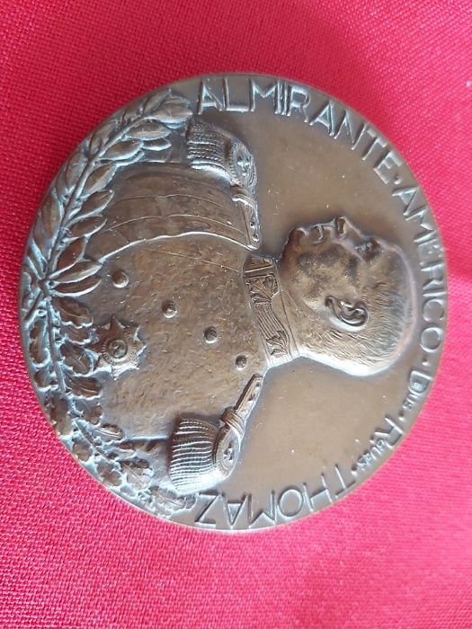 2 Medalhas Comemorativas "Estado Novo" Década 50/60 Bronze