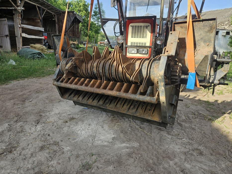 Podbieracz prasy deutz fahr, vicon, rotor.