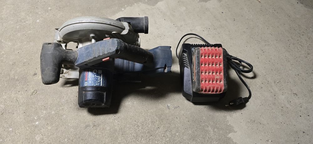 Pilarka tarczowa  GKS-18v-57 akumlatorowa