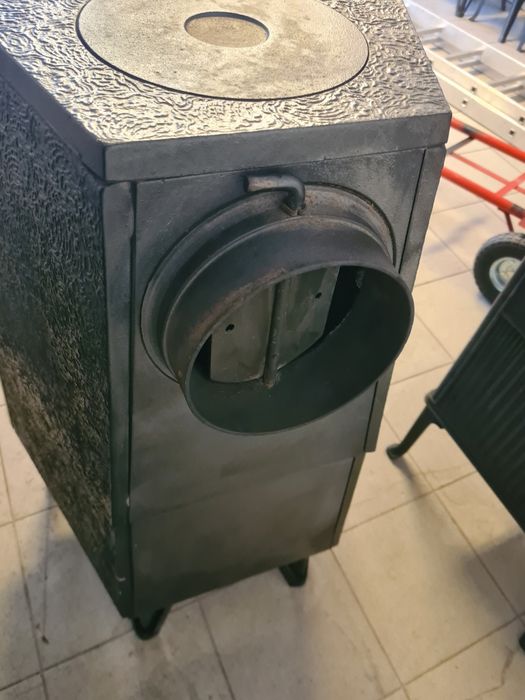 Piec żeliwny marki trolla.