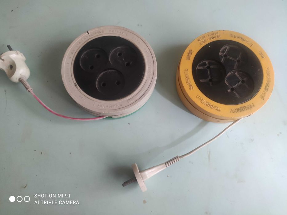 Продам переноску удлинитель электрический  на катушке советский.