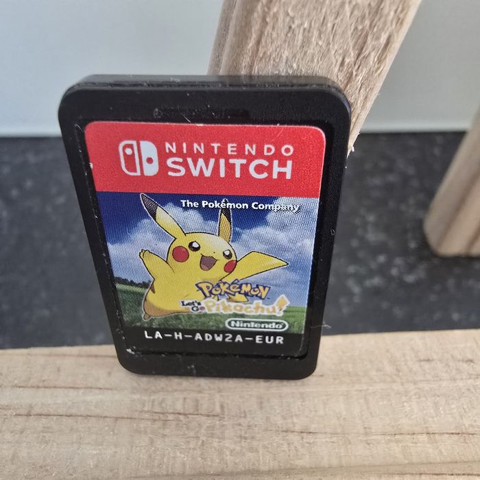 Pokemon Let's Go Pikachu Nintendo Switch