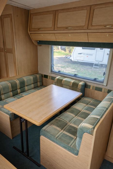 2-OSIOWA ABBEY Spectrum Duża Przyczepa Zarejestrowana