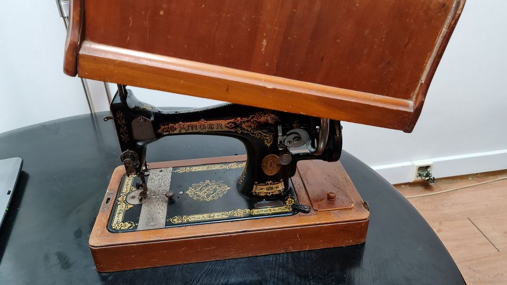 Singer sewing machine424833535968563205