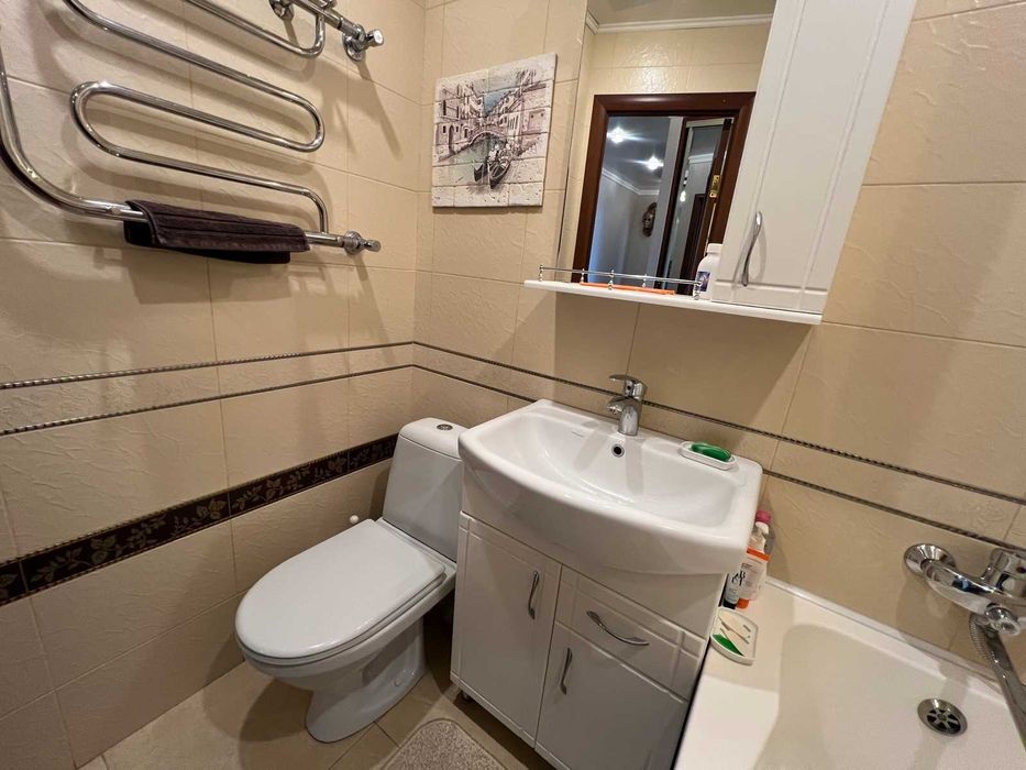 Продаж 3-кімнатної квартири, парк Гагаріна (213-261-527)