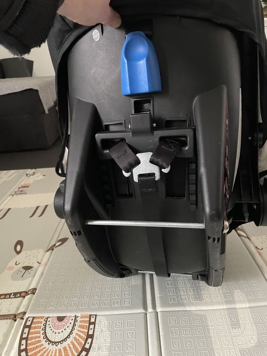 Авторкісло / автолюлька Carrelo epica