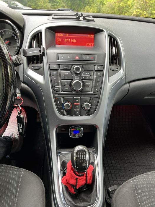 Opel Astra J GTC 1.4 Turbo + LPG | 2012 |