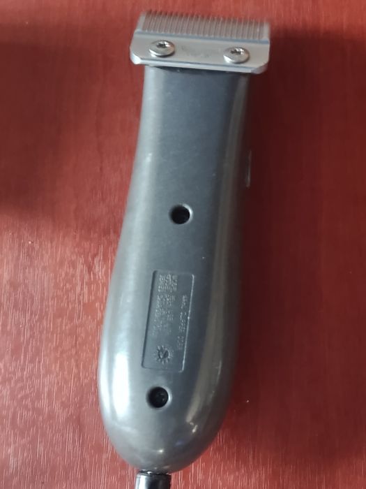 Срочно продам машинку для стрижки волос  WAHL