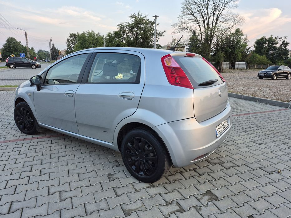 Fiat Grande Punto 1.4 8v 77KM Klima 4xPoduszka Komputer El.Szyby Isofix