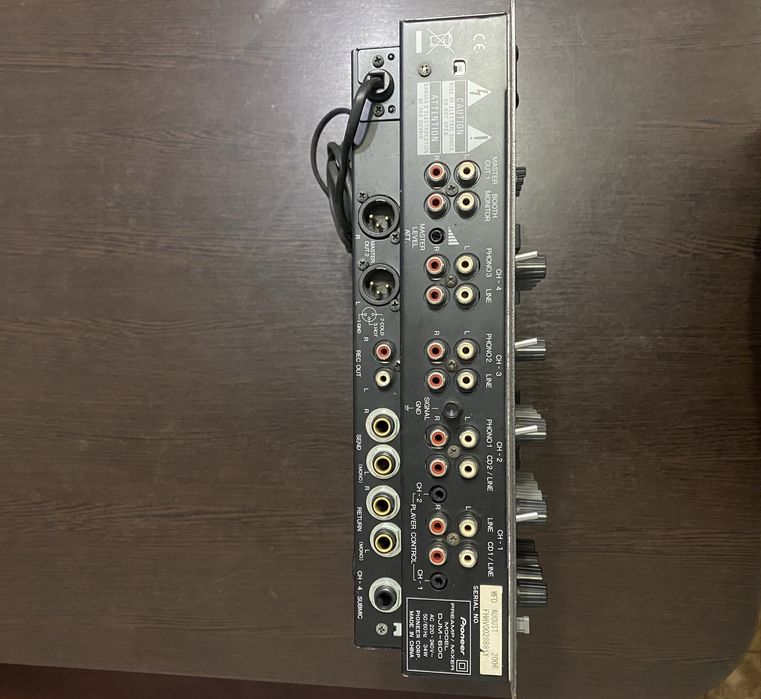 Продам Pioneer DJM 600
