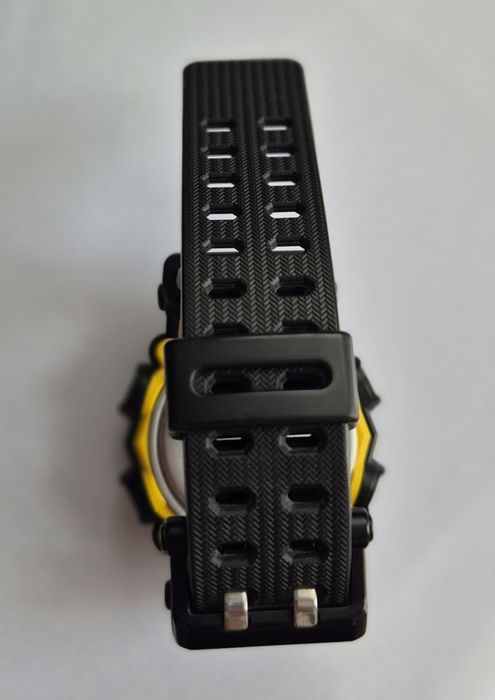 Zegarek Casio G-Shock GA-900-1AER