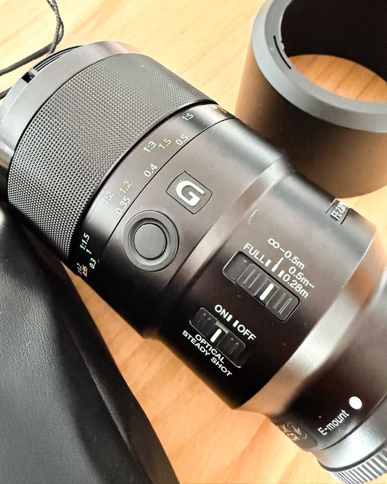 Sony FE 90mm f/2.8 Macro G OSS