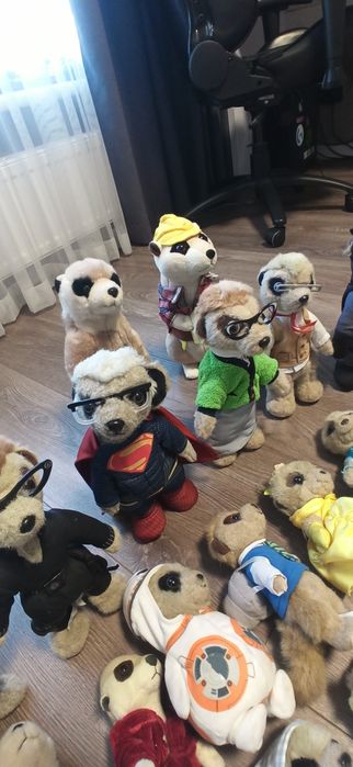 Семейство сурикаты, игрушка сурикат