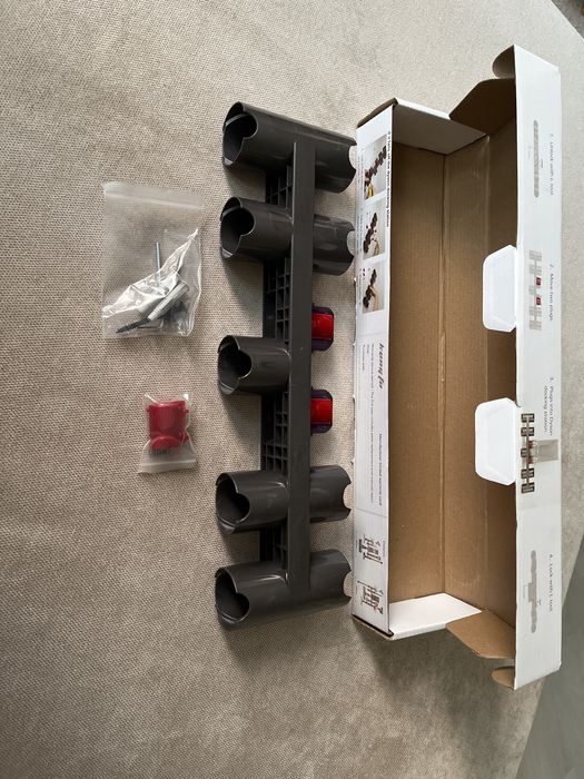 Uchwyt na akcesoria Dyson