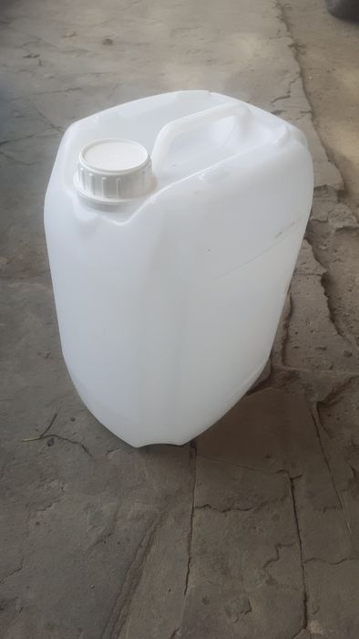 Канистры      пластиковые