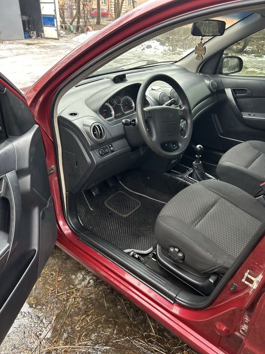 Продам Авео 1,5 г/б