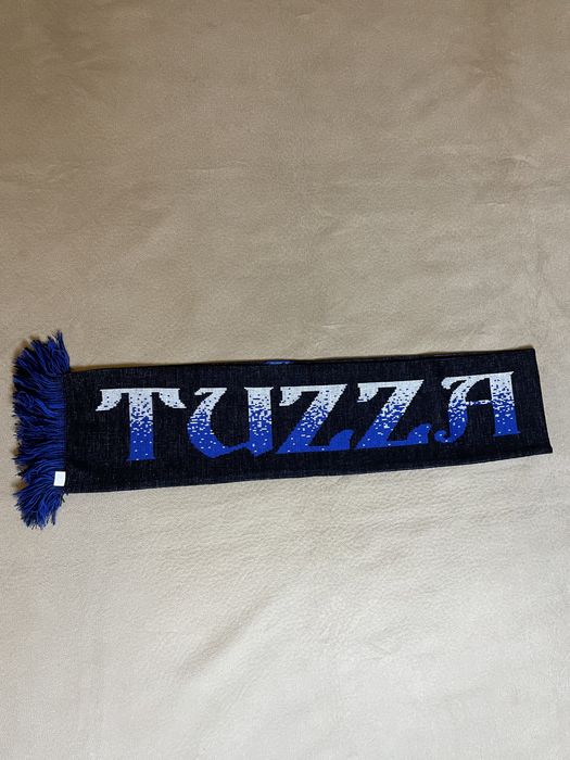 Tuzza Forza Globale Finner Szalik